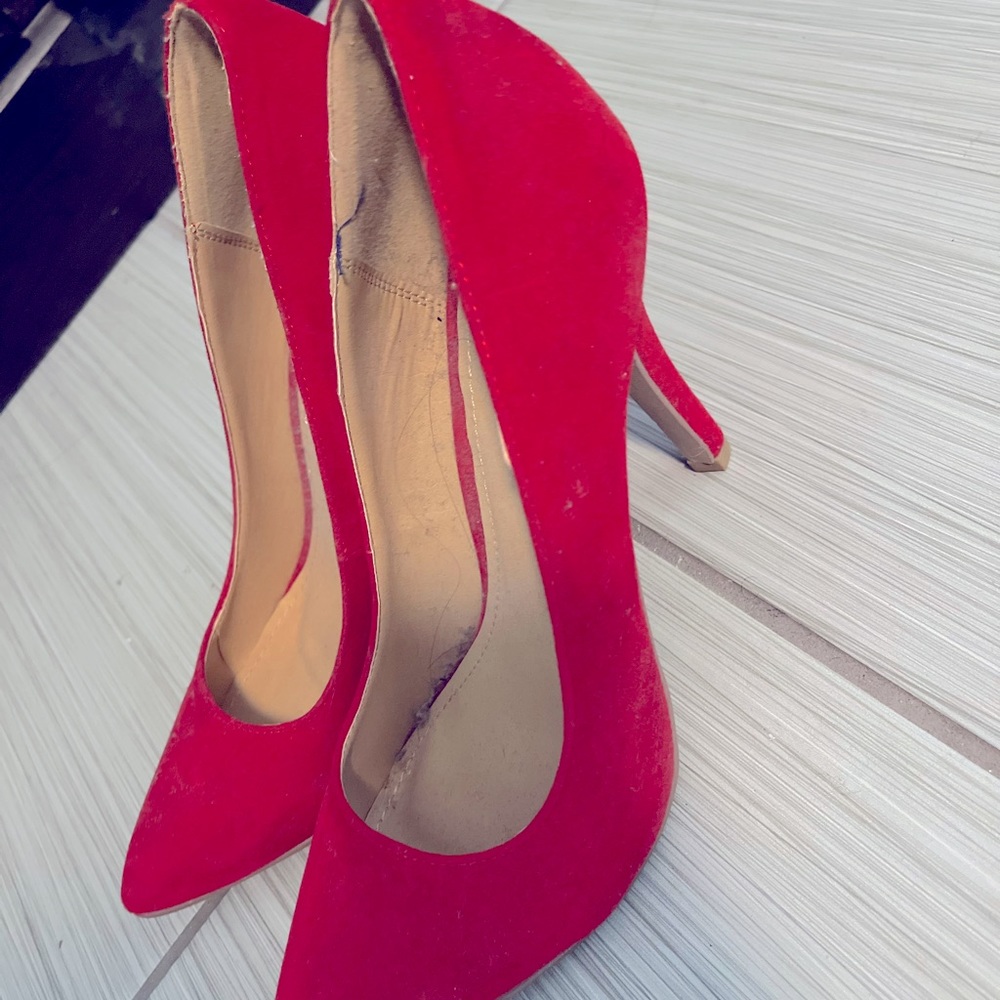 Size 1O red heel